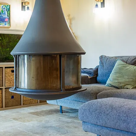 Couette-café Les Combes Claires 3*